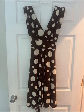 ROULETTE Polka Dot Brown & Cream V-Neck Dress